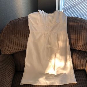 Short wedding dress